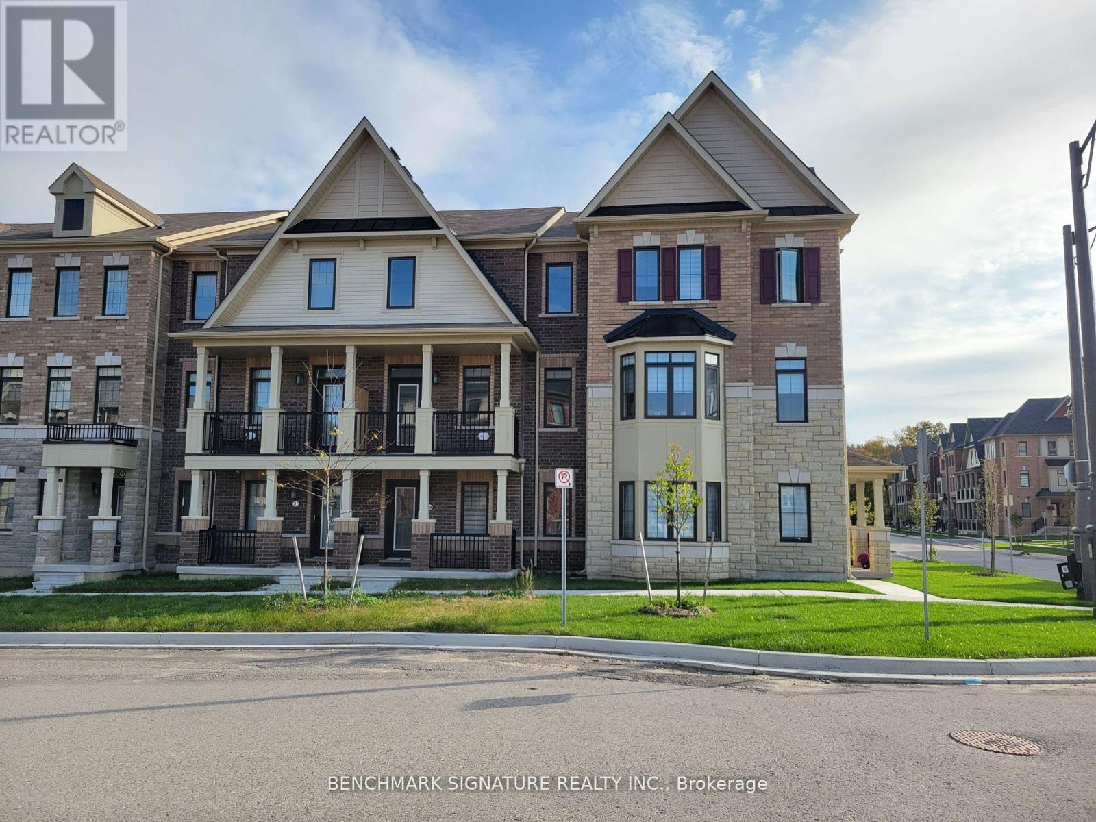 29 George Peach Avenue, Markham, Ontario  L6C 0Z2 - Photo 27 - N12335089