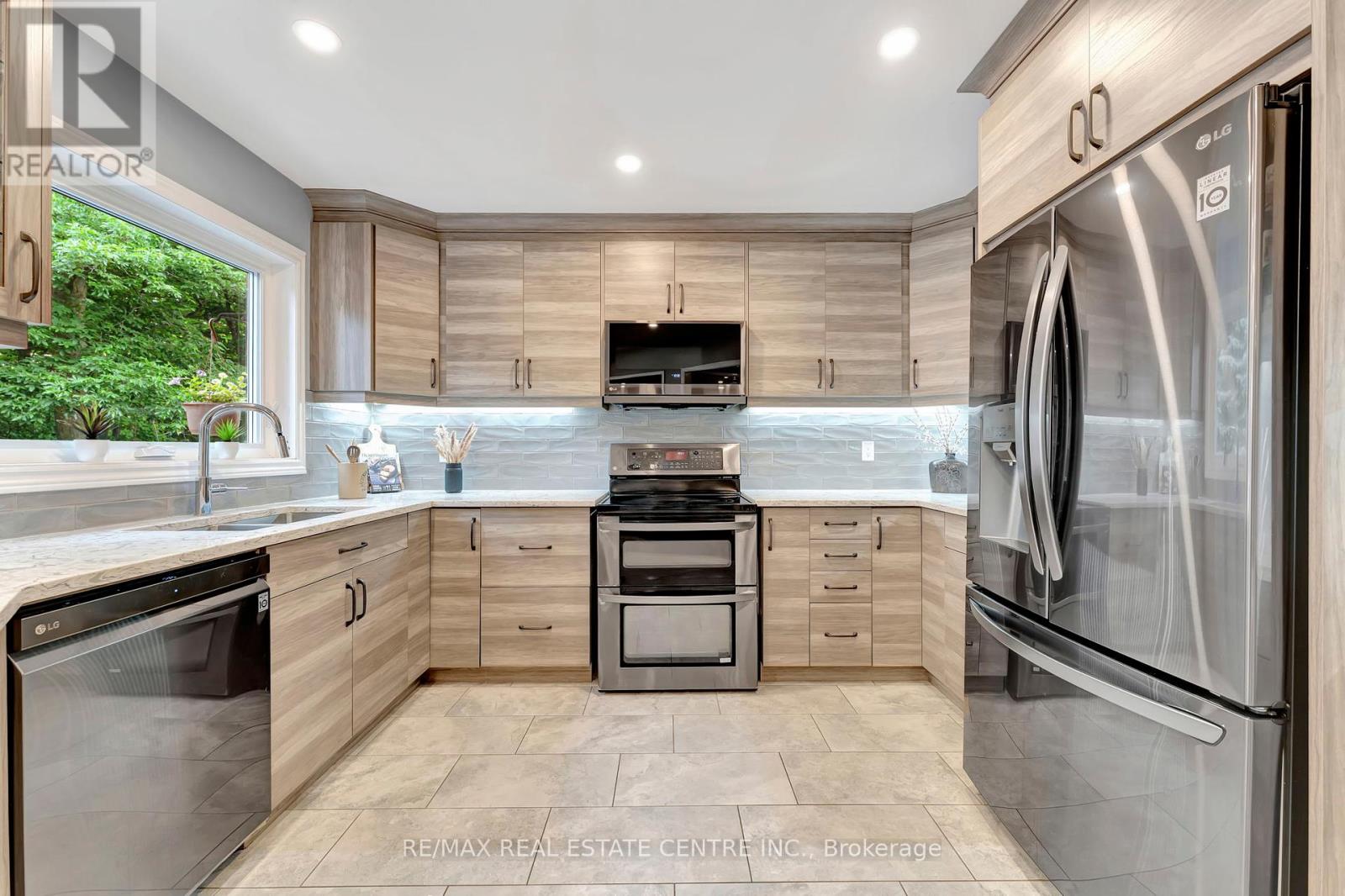 72 Hilborn Avenue, Cambridge, Ontario  N1T 1M8 - Photo 13 - X12343309