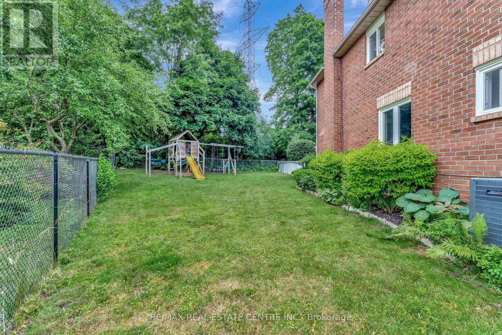 72 Hilborn Avenue, Cambridge, Ontario  N1T 1M8 - Photo 46 - X12343309