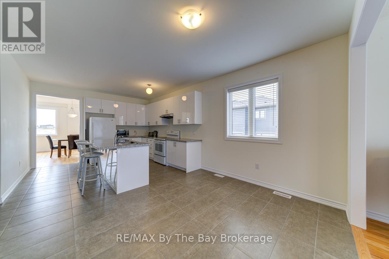 67 Sun Valley Avenue, Wasaga Beach, Ontario  L9Z 0N7 - Photo 10 - S12343328