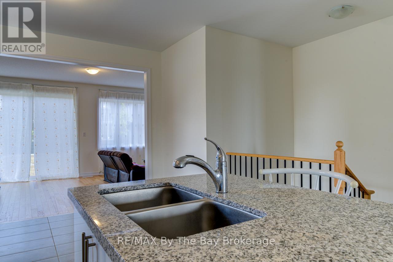 67 Sun Valley Avenue, Wasaga Beach, Ontario  L9Z 0N7 - Photo 17 - S12343328
