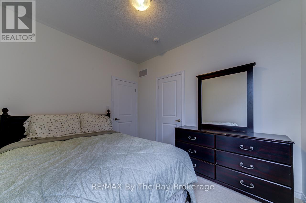 67 Sun Valley Avenue, Wasaga Beach, Ontario  L9Z 0N7 - Photo 32 - S12343328
