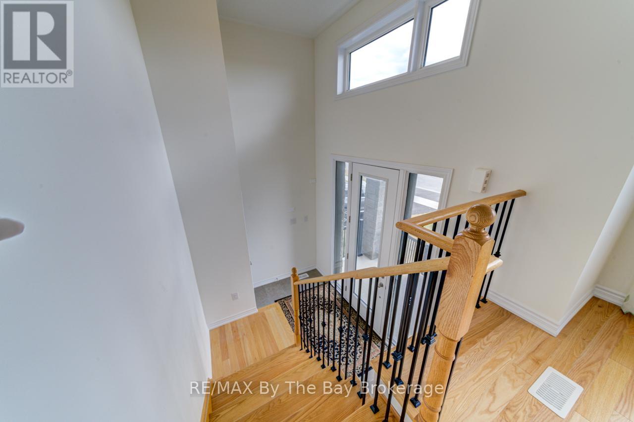 67 Sun Valley Avenue, Wasaga Beach, Ontario  L9Z 0N7 - Photo 5 - S12343328