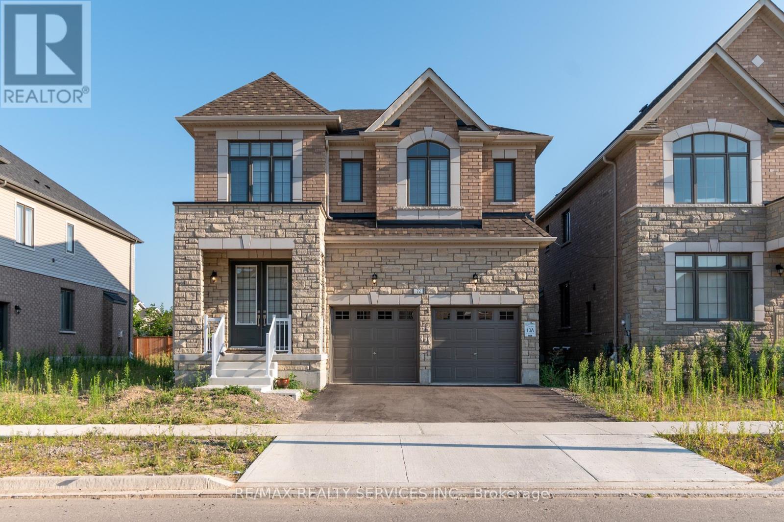 Property at 72 PAPERBIRCH DRIVE image 1
