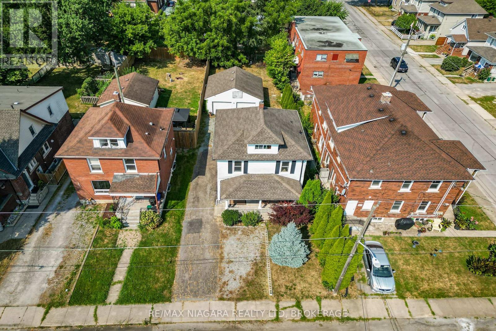 4725 Third Avenue, Niagara Falls, Ontario  L2E 4L7 - Photo 46 - X12343350