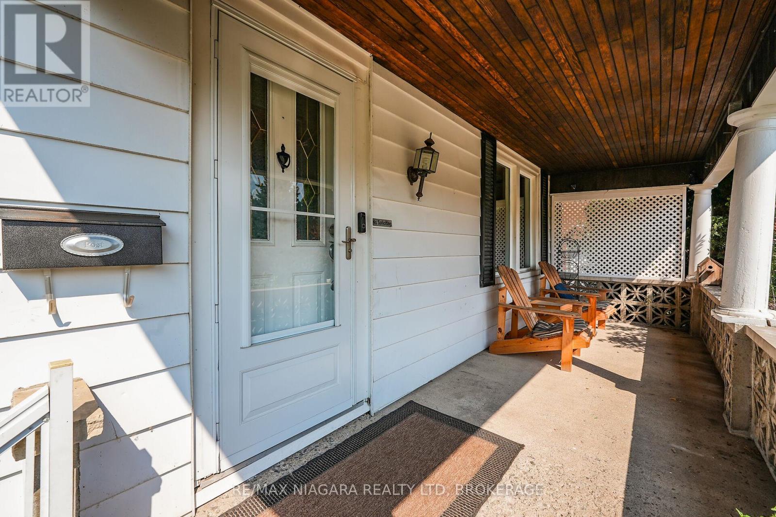 4725 Third Avenue, Niagara Falls, Ontario  L2E 4L7 - Photo 6 - X12343350