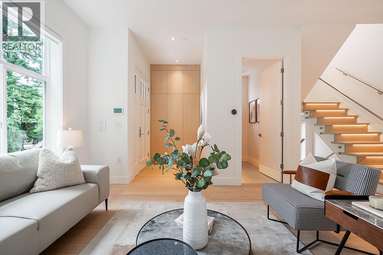 2561 W 2nd Avenue, Vancouver, British Columbia  V6K 1J7 - Photo 5 - R3025298