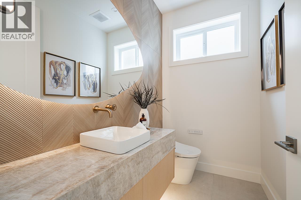 2561 W 2nd Avenue, Vancouver, British Columbia  V6K 1J7 - Photo 16 - R3025298