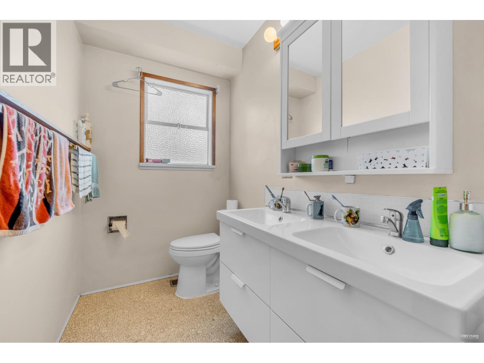 9040 Glenallan Gate, Richmond, British Columbia  V7A 1Z3 - Photo 13 - R3035495