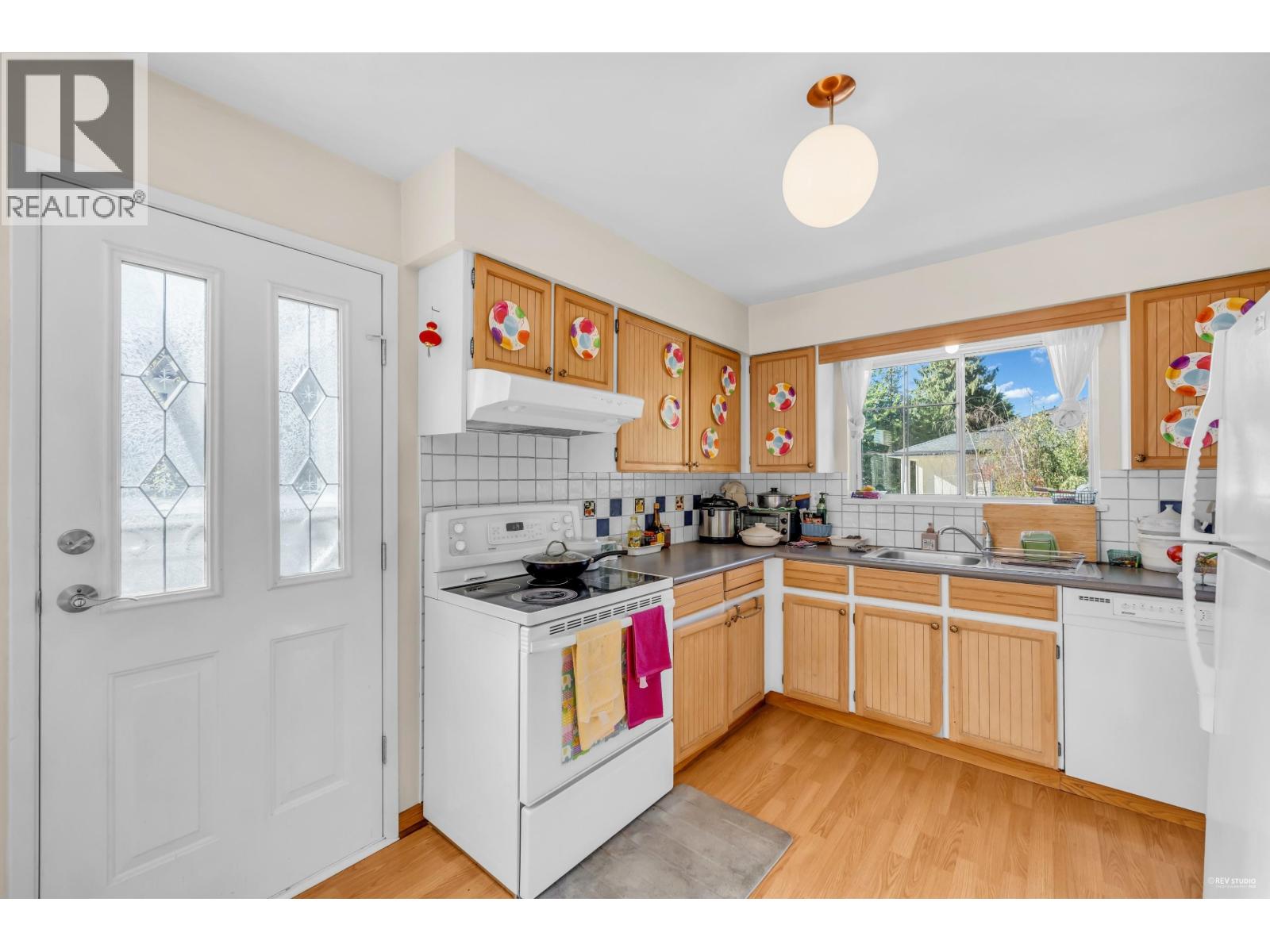 9040 Glenallan Gate, Richmond, British Columbia  V7A 1Z3 - Photo 8 - R3035495