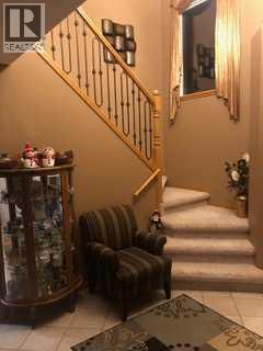 Property at 904 Spruce Way SE image 4