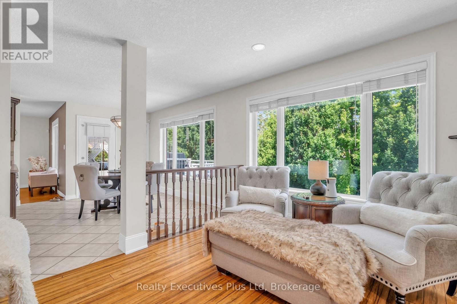 45 Fieldstone Road, Guelph, Ontario  N1L 1B4 - Photo 10 - X12343420