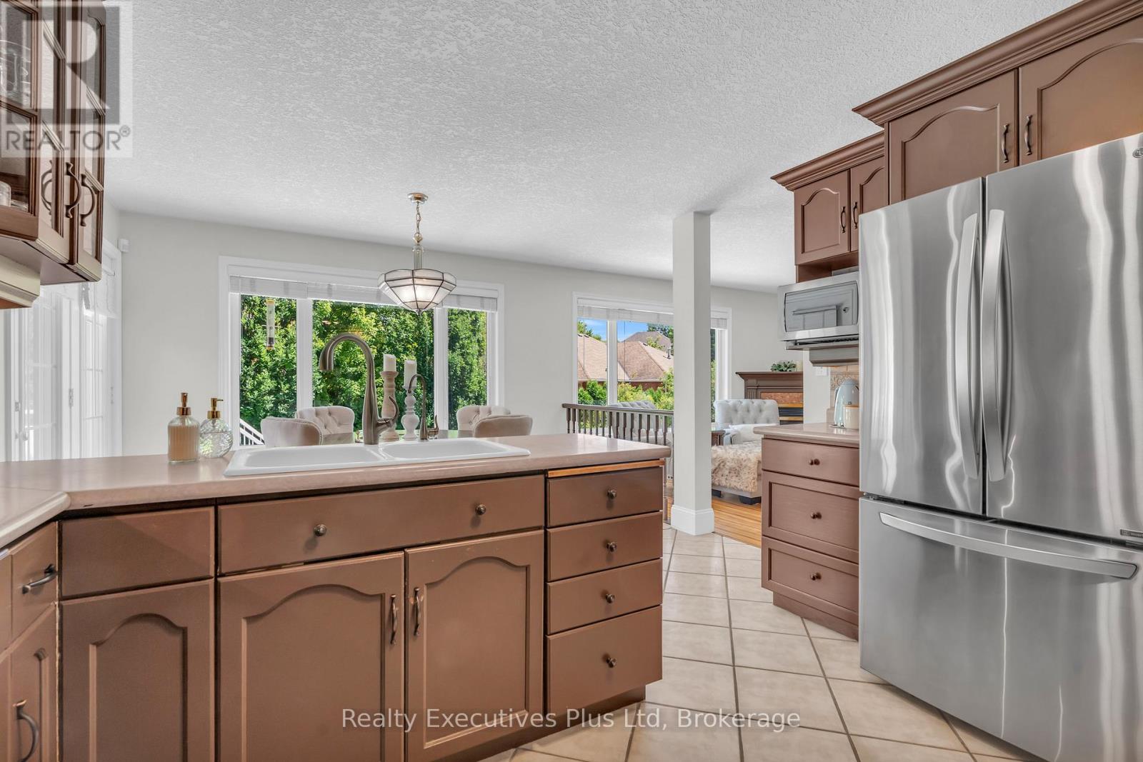 45 Fieldstone Road, Guelph, Ontario  N1L 1B4 - Photo 14 - X12343420