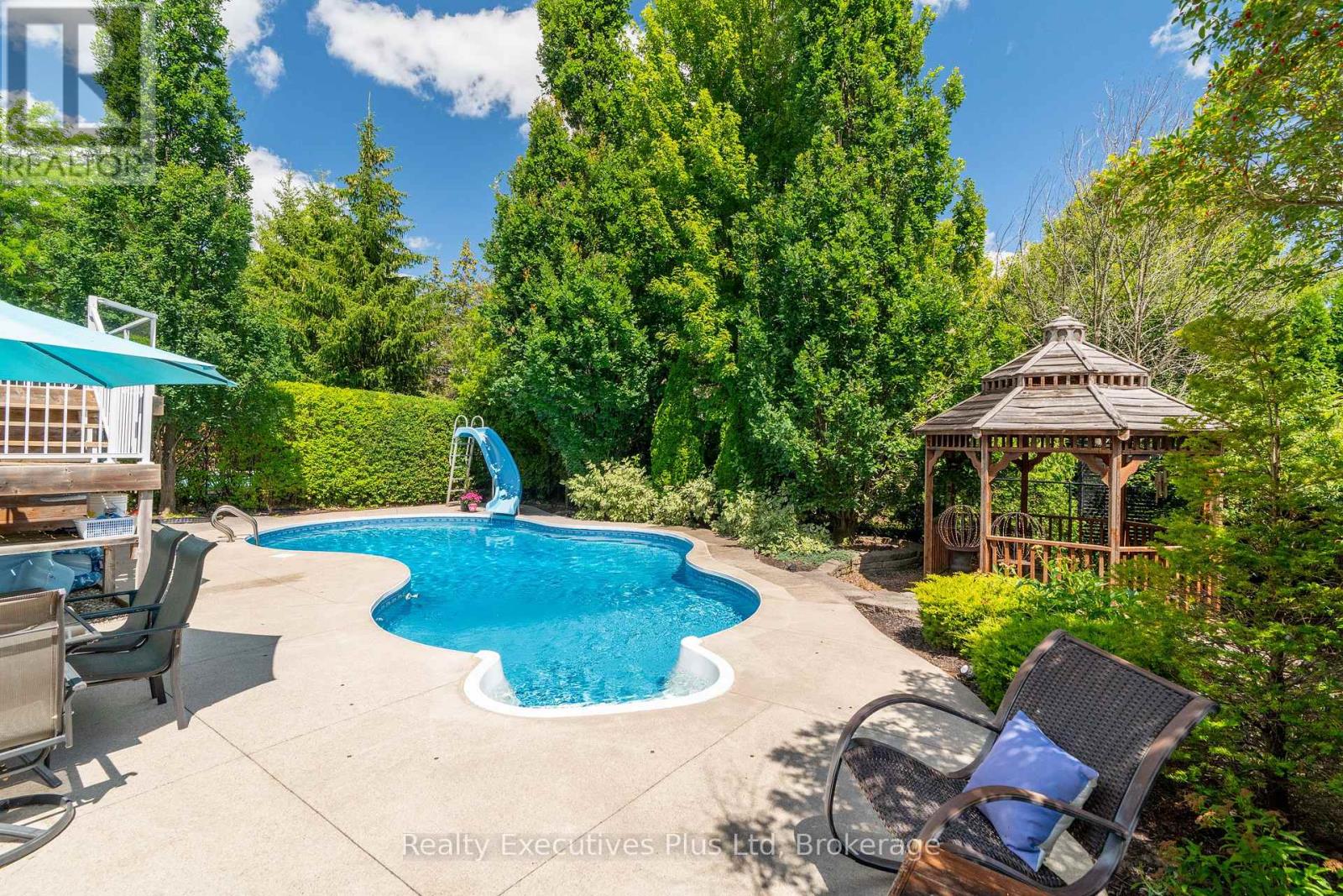 45 Fieldstone Road, Guelph, Ontario  N1L 1B4 - Photo 36 - X12343420