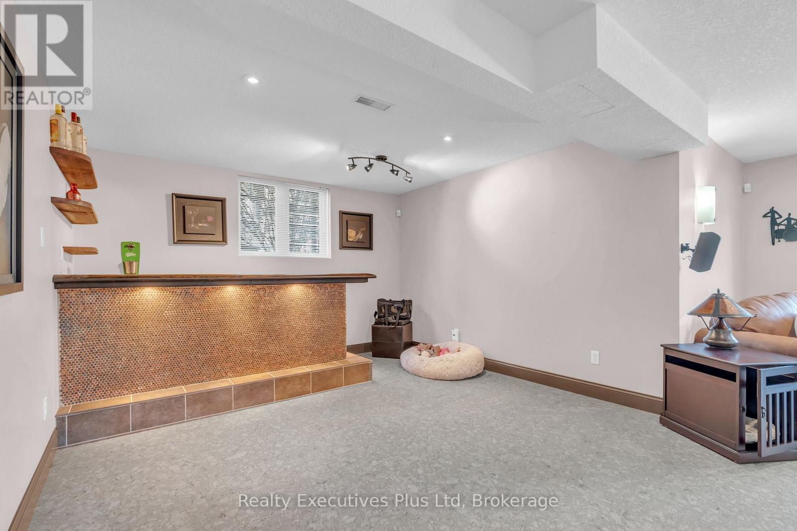 45 Fieldstone Road, Guelph, Ontario  N1L 1B4 - Photo 29 - X12343420