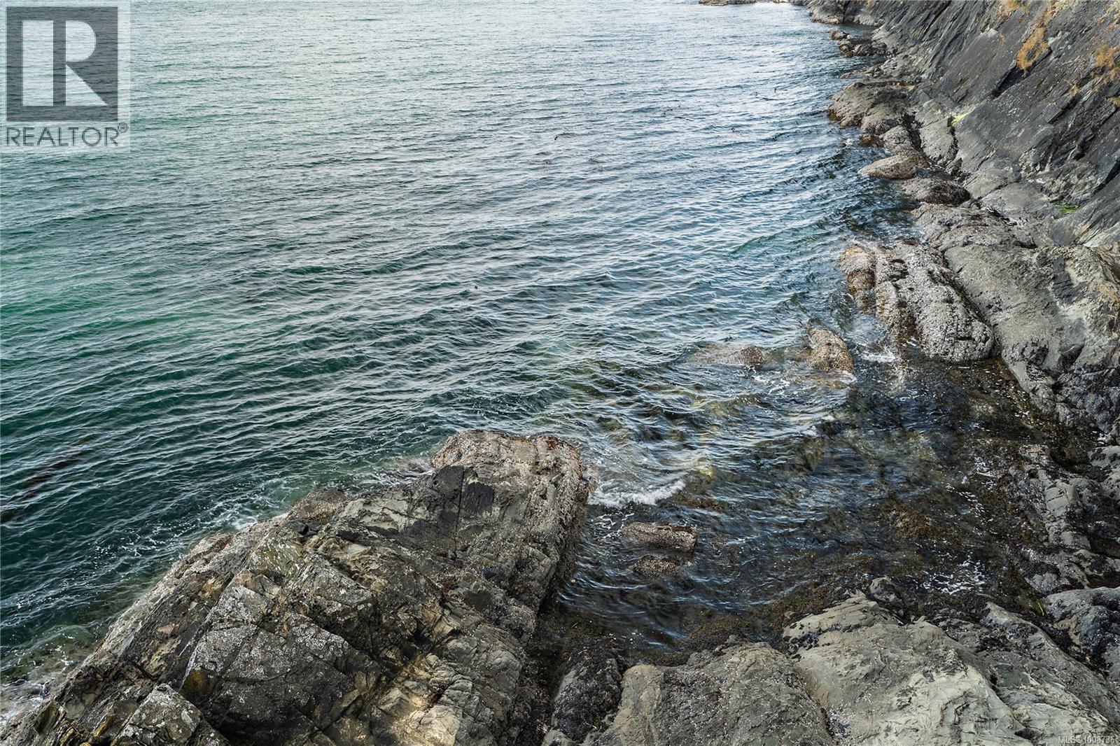 1324 Greenleaf Lane, Sidney Island, British Columbia  V8L 5Y9 - Photo 8 - 1008736