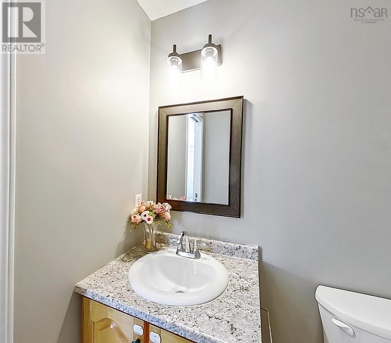 37 Oakvale Court, Timberlea, Nova Scotia  B3T 1K7 - Photo 7 - 202513445