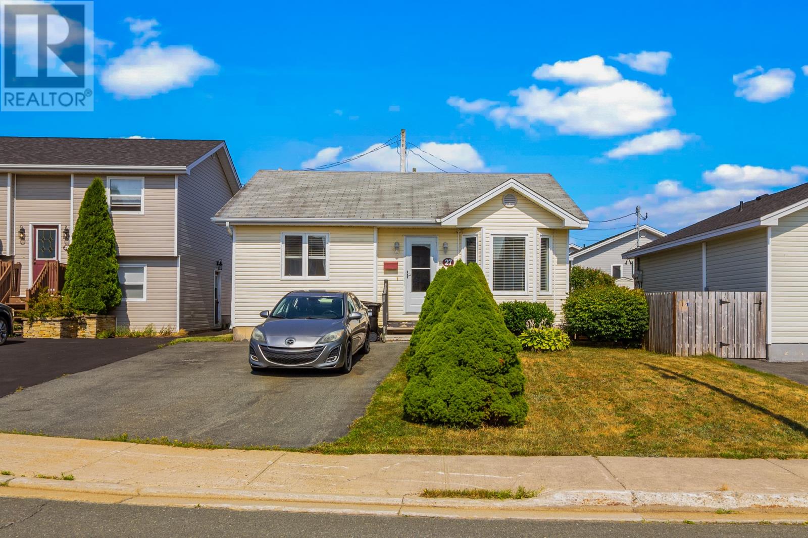 Property at 27 KELLAND Crescent image 2