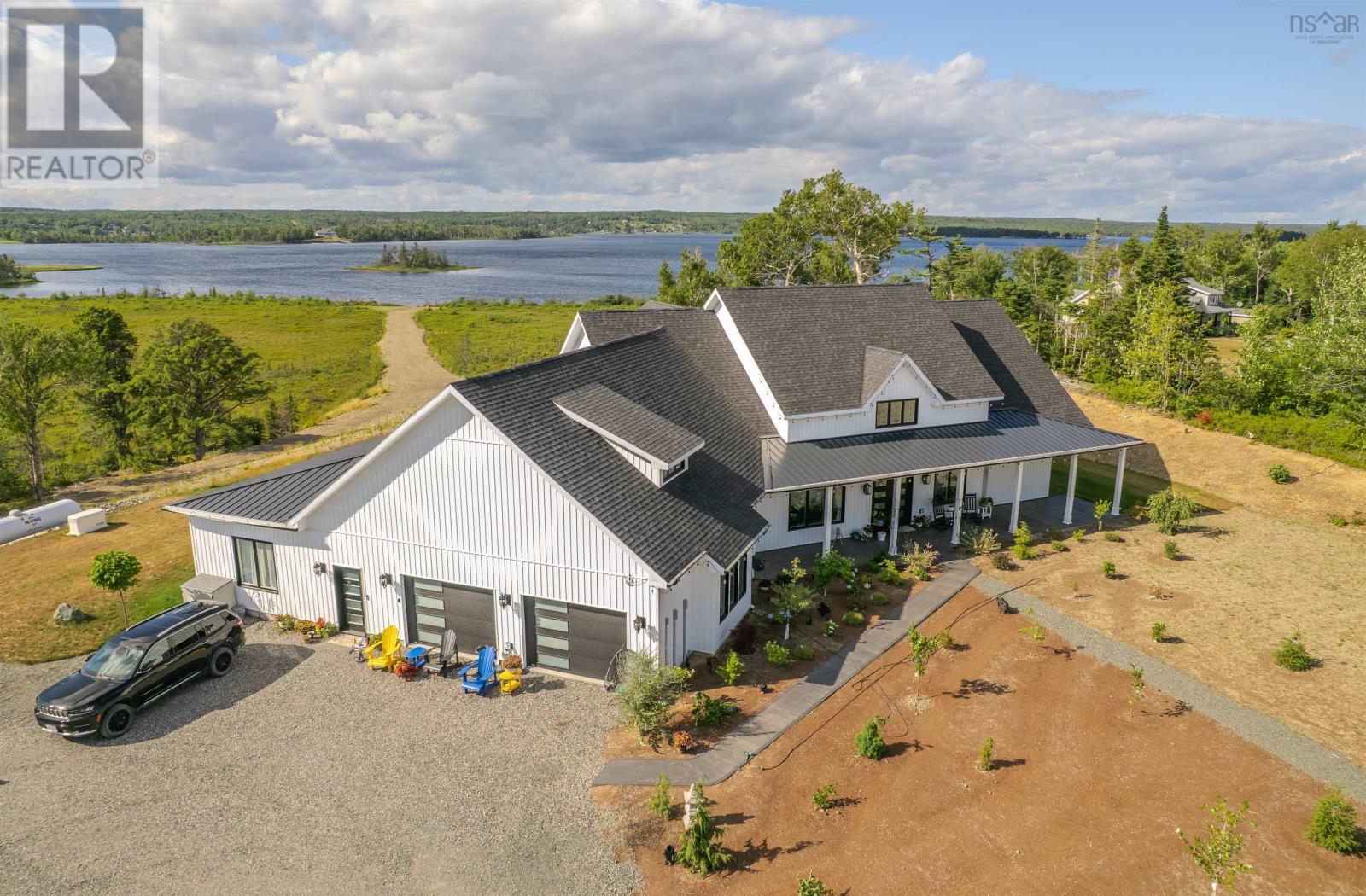 377 Shieling Drive, Marion Bridge, Nova Scotia  B1K 0B3 - Photo 3 - 202520492