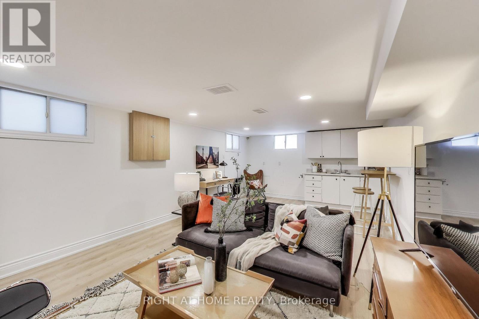 1071 Craven Road, Toronto (Greenwood-Coxwell), Ontario  M4J 4V7 - Photo 14 - E12343367
