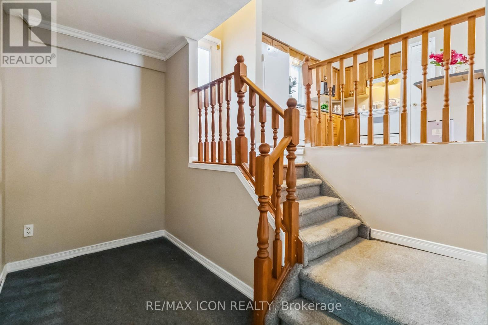 238 Fleming Drive, London East, Ontario  N5V 4Y9 - Photo 10 - X12343413