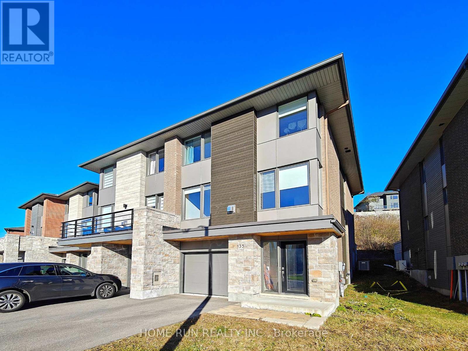 135 Boundstone Way, Ottawa, Ontario  K2J 6S7 - Photo 2 - X12343373