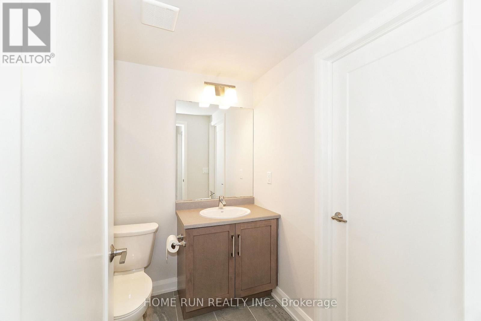 135 Boundstone Way, Ottawa, Ontario  K2J 6S7 - Photo 5 - X12343373