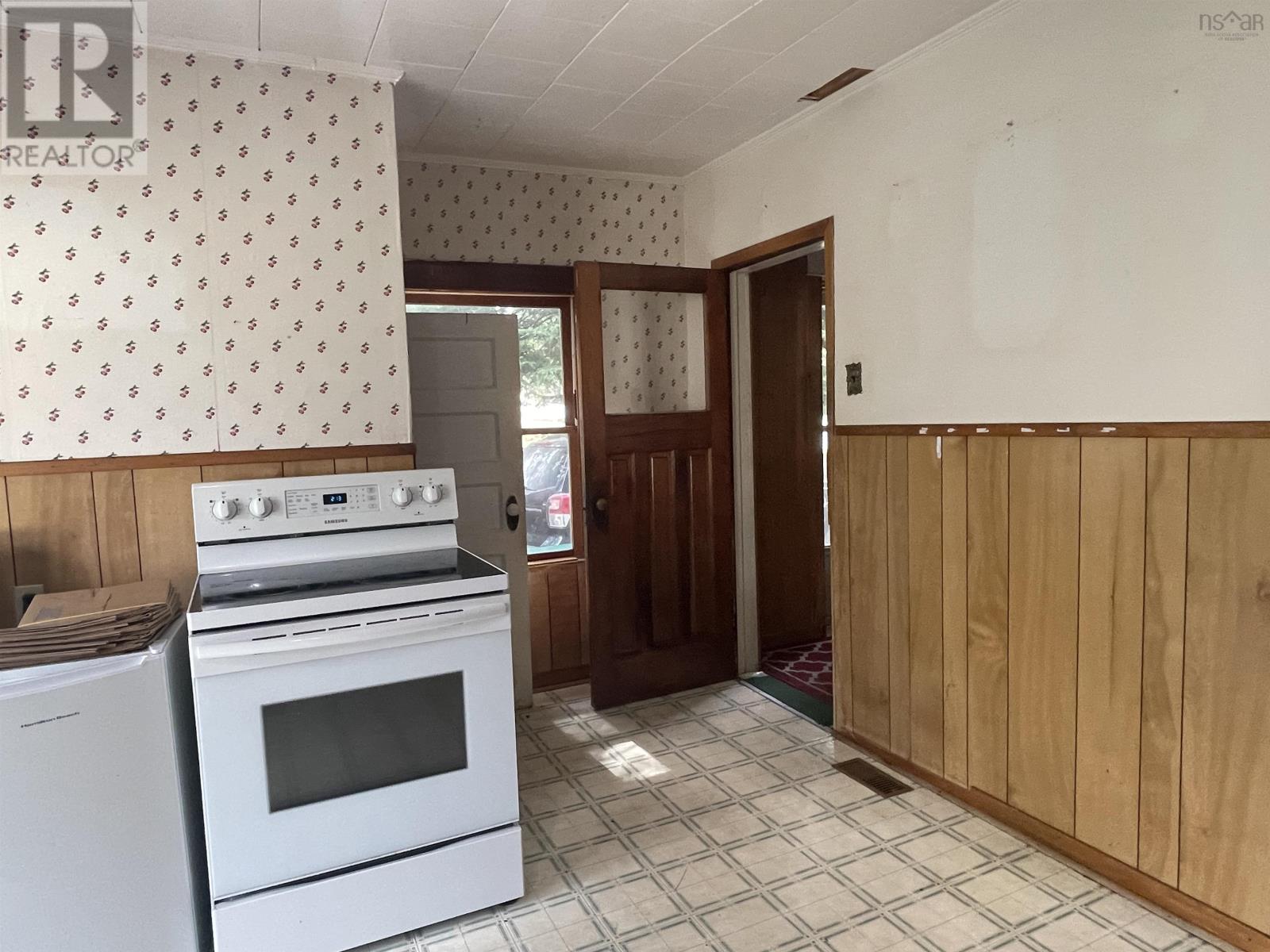 58 Seventh Street, 58 7th Street, Trenton, Nova Scotia  B0K 1X0 - Photo 15 - 202520509