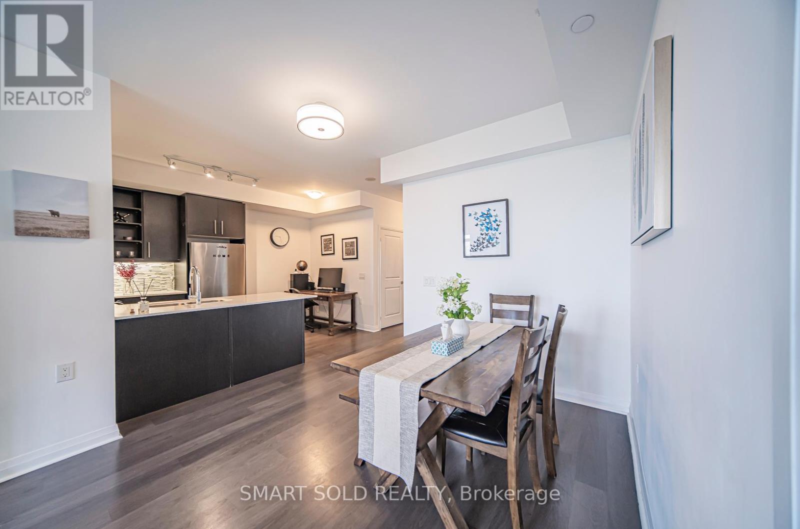 603 - 55 Oneida Crescent, Richmond Hill, Ontario  L4B 0E8 - Photo 10 - N12343364