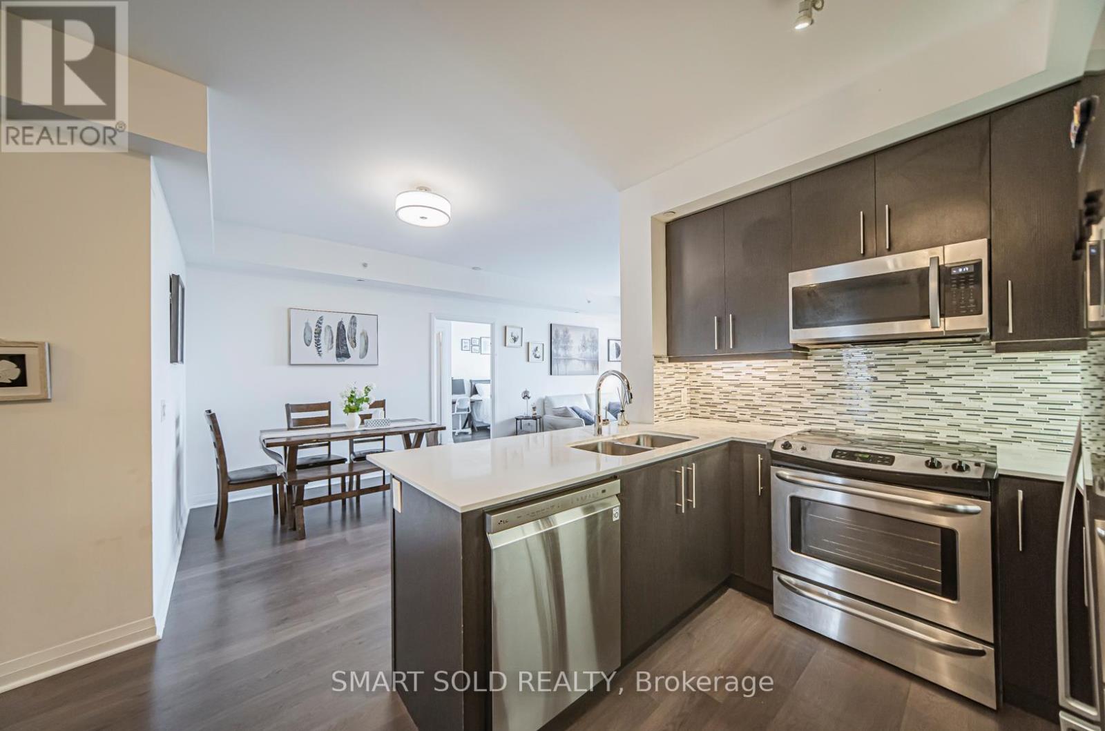 603 - 55 Oneida Crescent, Richmond Hill, Ontario  L4B 0E8 - Photo 13 - N12343364