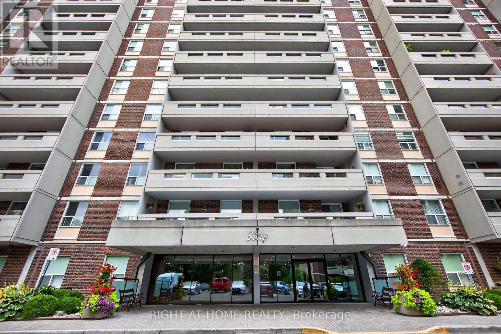 211 - 60 Inverlochy Boulevard, Markham (Royal Orchard), Ontario  L3T 4T7 - Photo 1 - N12343379