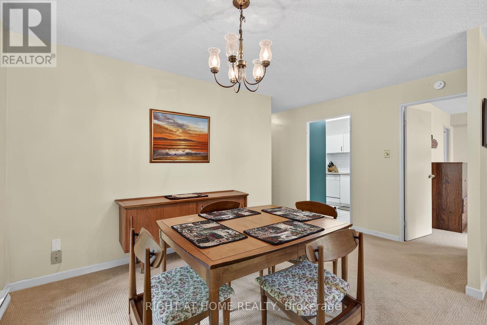 211 - 60 Inverlochy Boulevard, Markham (Royal Orchard), Ontario  L3T 4T7 - Photo 28 - N12343379