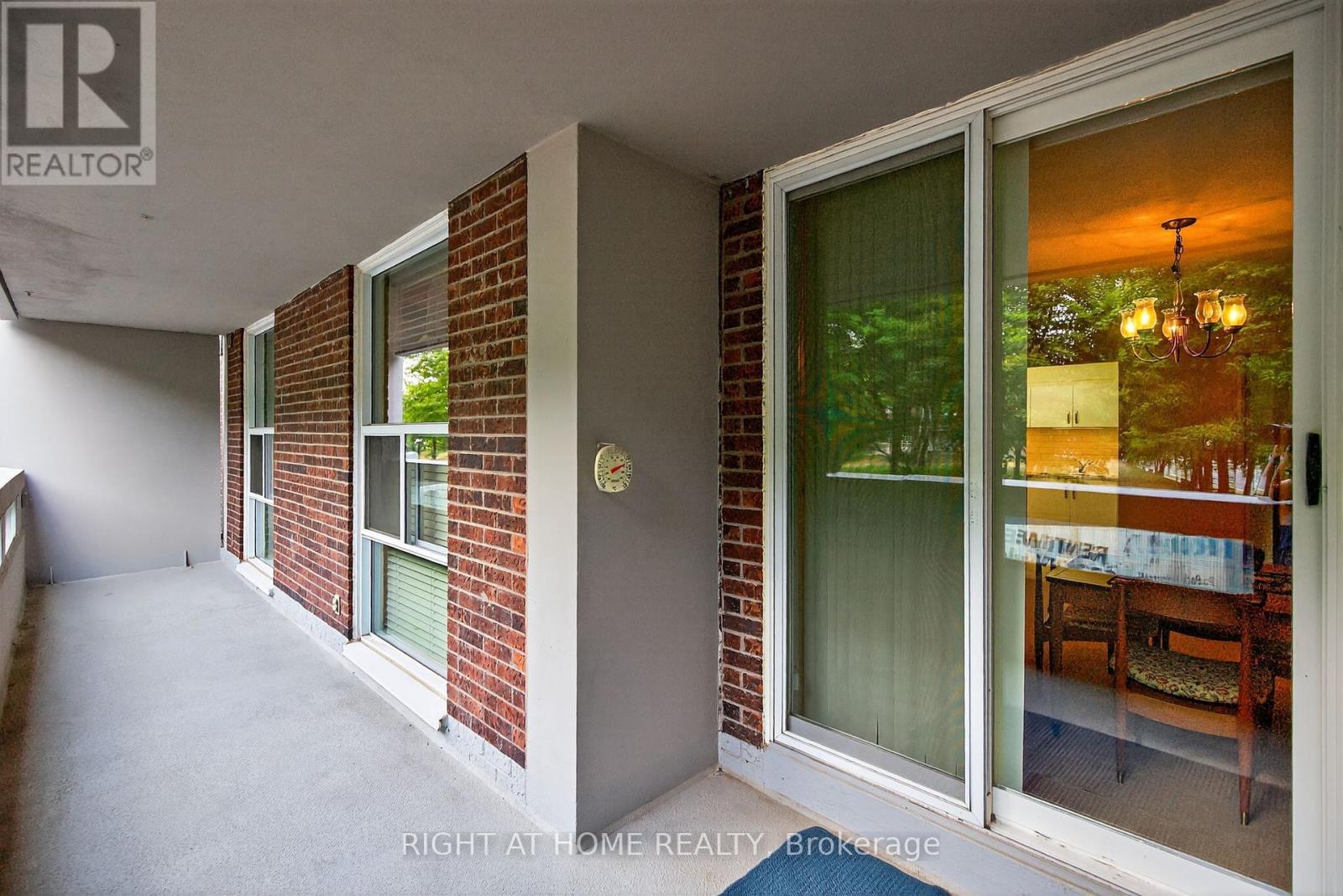 211 - 60 Inverlochy Boulevard, Markham (Royal Orchard), Ontario  L3T 4T7 - Photo 36 - N12343379