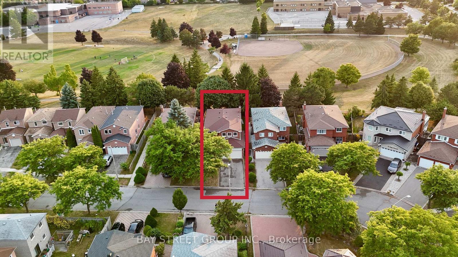 Property at 67 KYLA CRESCENT image 3