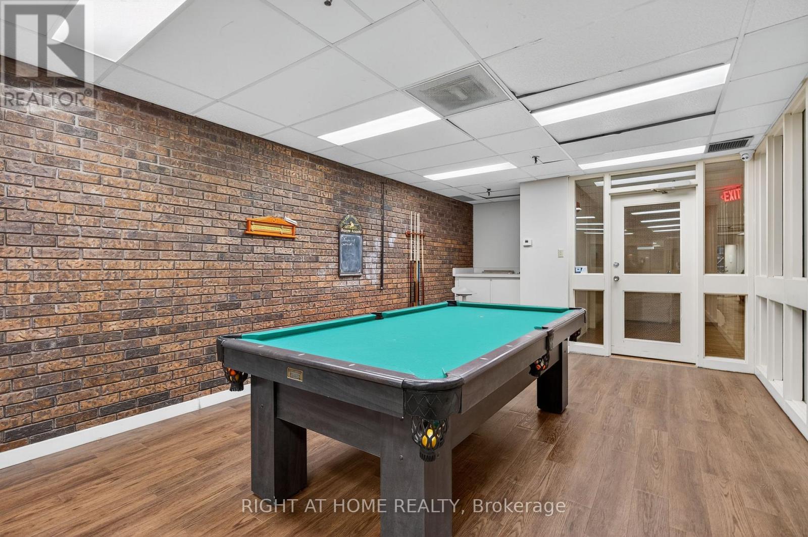 211 - 60 Inverlochy Boulevard, Markham (Royal Orchard), Ontario  L3T 4T7 - Photo 42 - N12343379