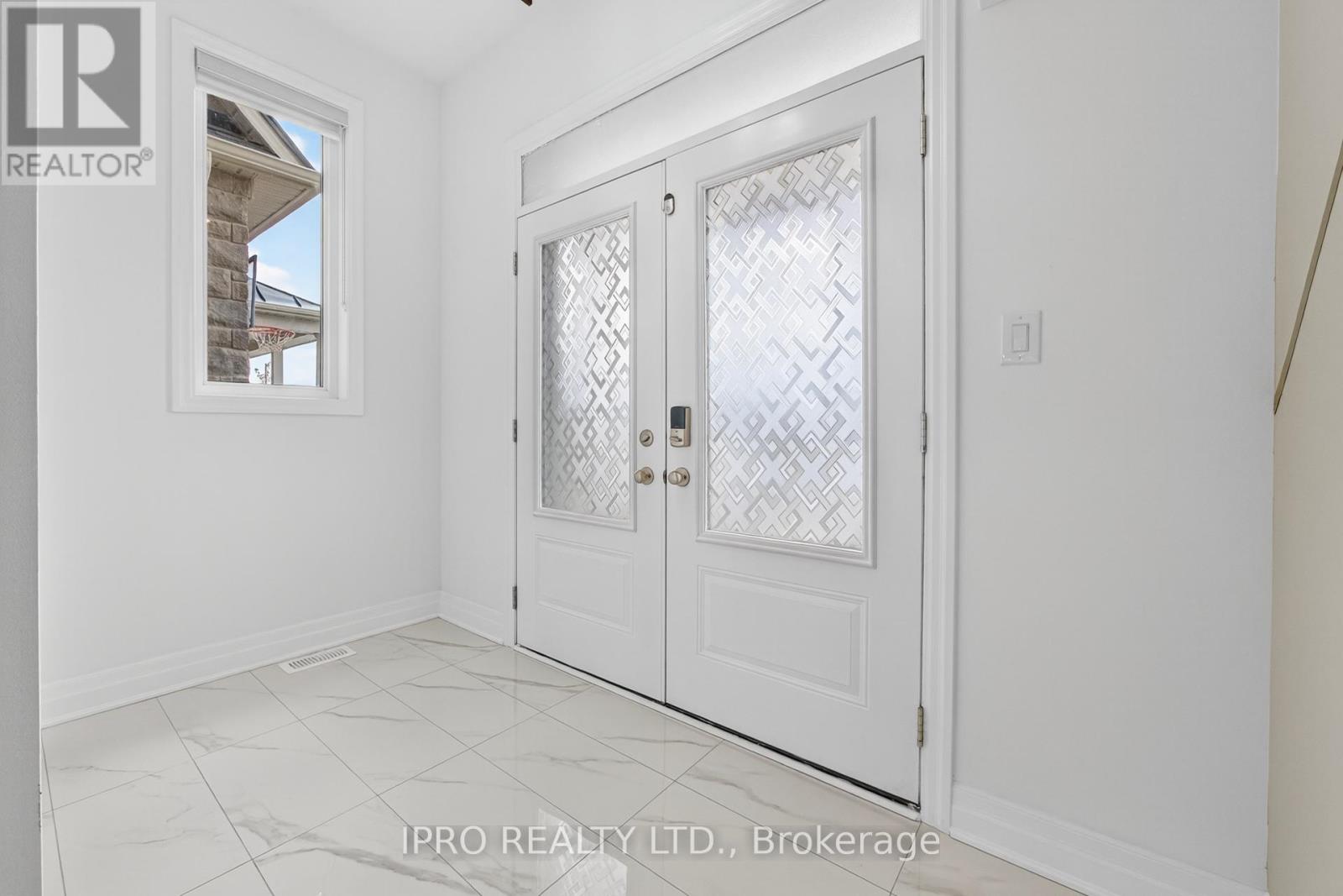 Property at 1297 MANITOU WAY image 3