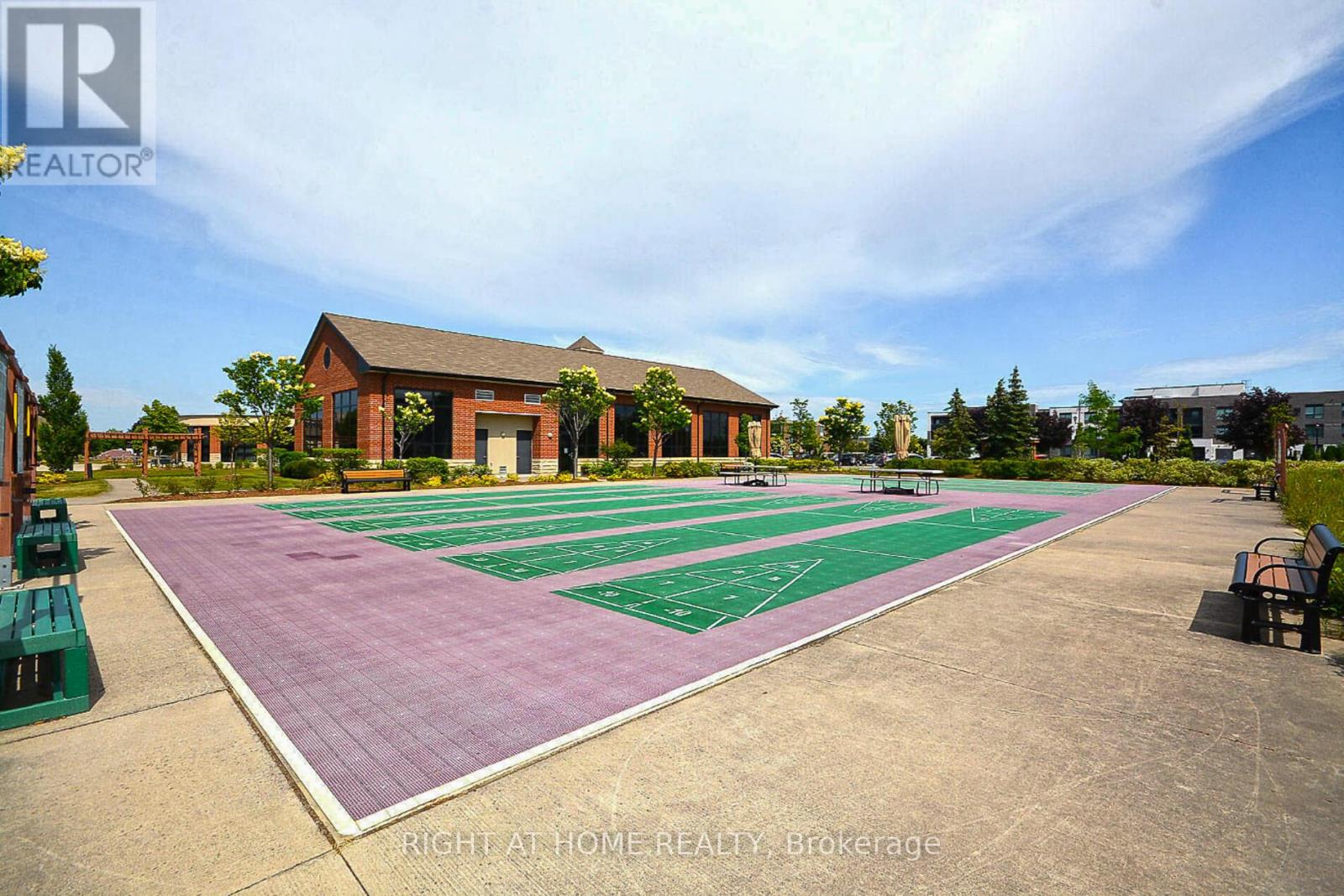 1 Sea Holly Crescent, Brampton (Sandringham-Wellington), Ontario  L6R 0W2 - Photo 34 - W12343397