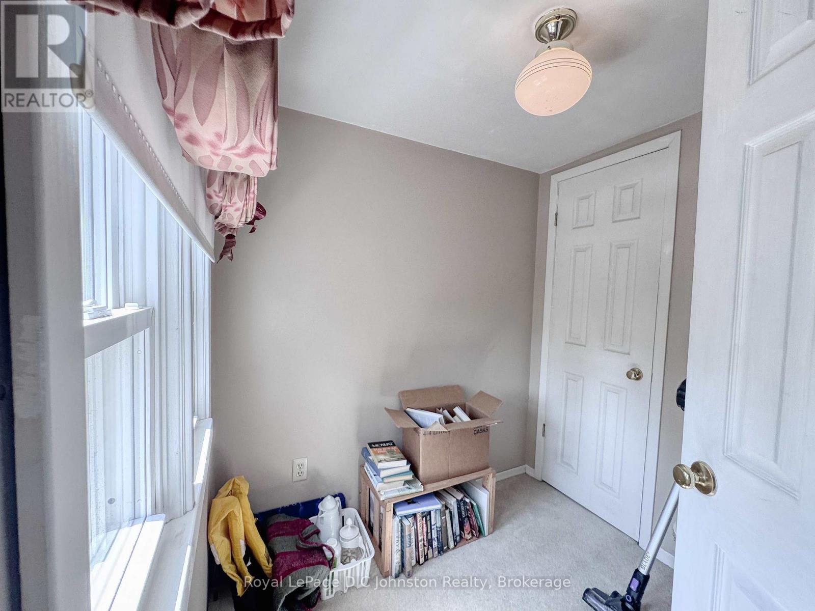 455 Alice Street, Saugeen Shores, Ontario  N0H 2L0 - Photo 18 - X12341164