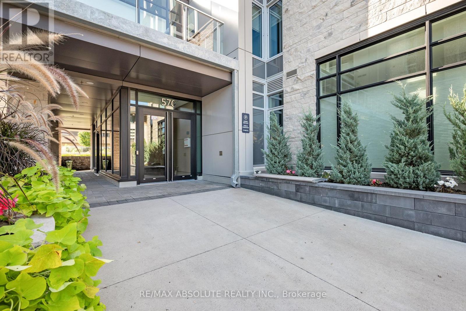 510 - 570 De Mazenod Avenue, Ottawa, Ontario  K1S 5X2 - Photo 4 - X12343479