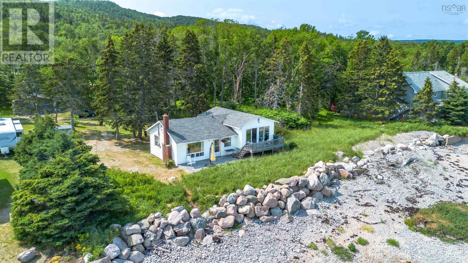18 Wild Rose Lane, Ingonish, Nova Scotia  B0C 1L0 - Photo 42 - 202518971