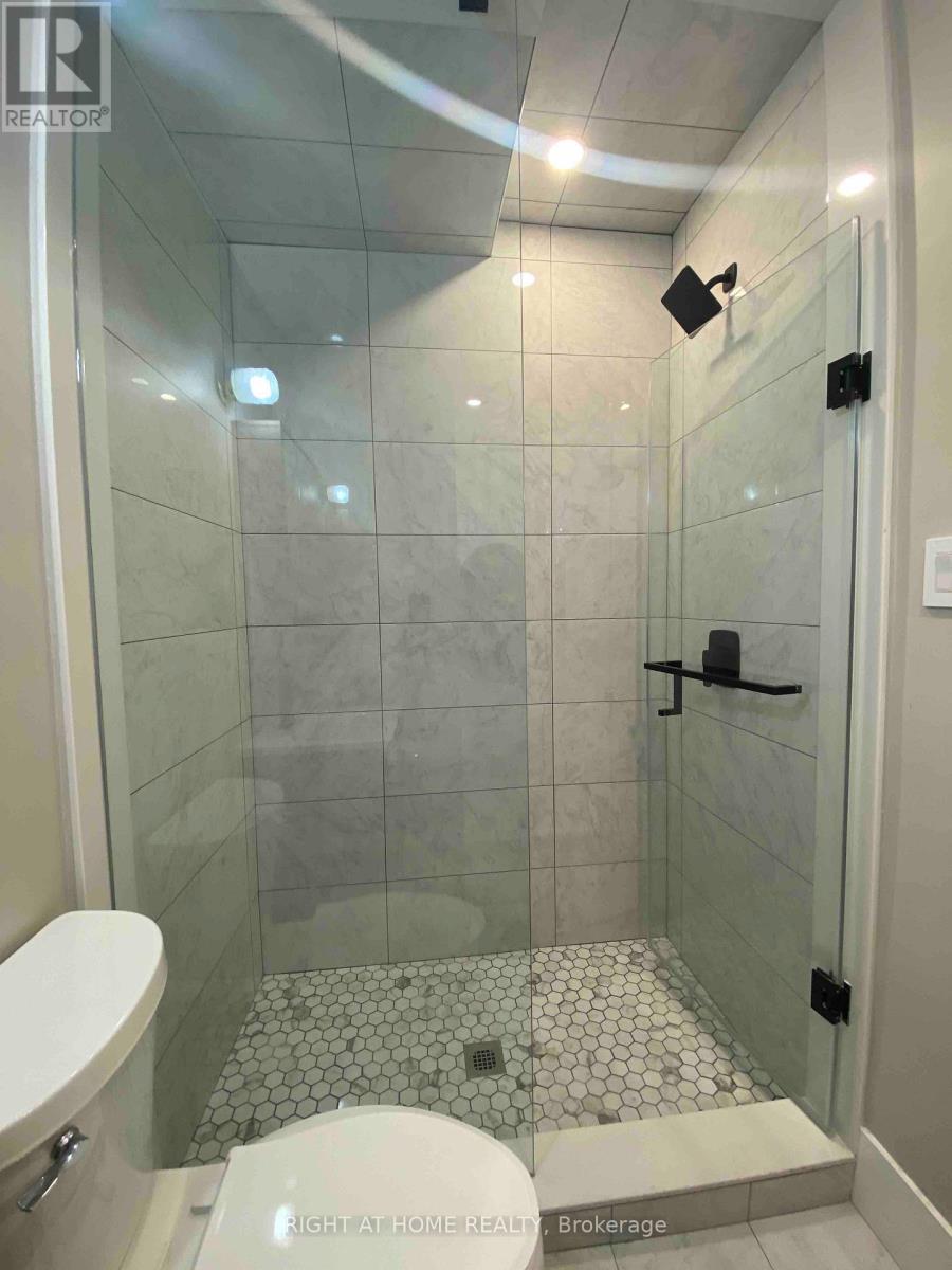 202 - 993 Bloor Street W, Toronto, Ontario  M6H 1M1 - Photo 7 - C12343434