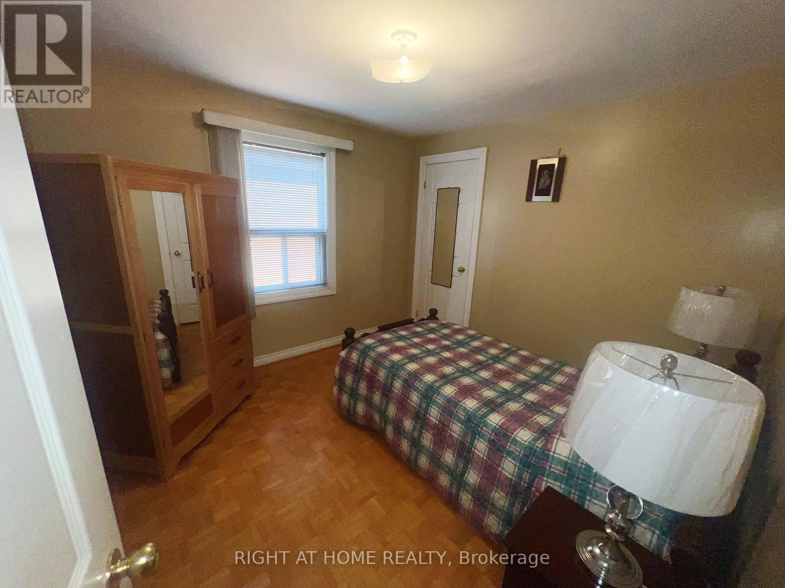 195 Rosethorn Avenue, Toronto, Ontario  M6N 3L3 - Photo 11 - W12343477