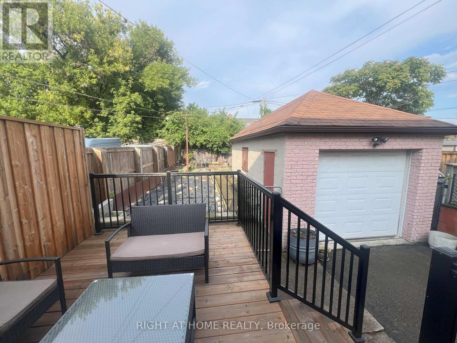 195 Rosethorn Avenue, Toronto, Ontario  M6N 3L3 - Photo 16 - W12343477