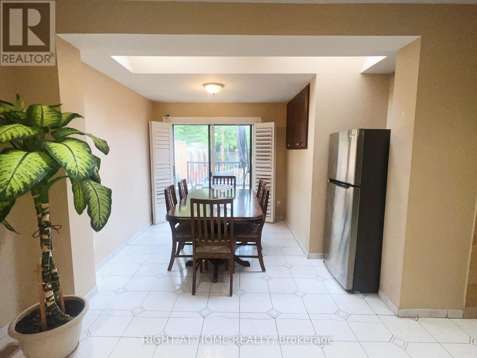 Property at 195 ROSETHORN AVENUE image 5