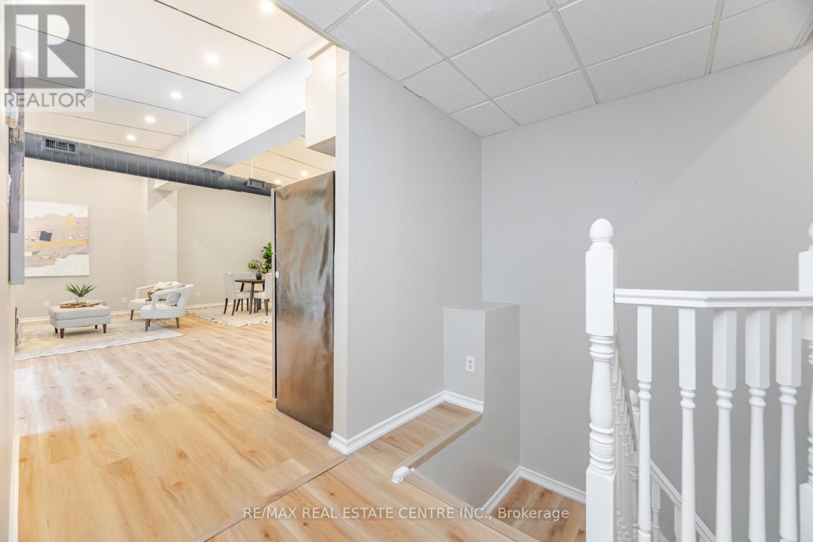 1 Ontario Street, Guelph (St. Patrick's Ward), Ontario  N1E 3A9 - Photo 10 - X12343474