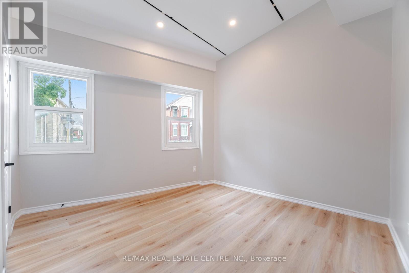 1 Ontario Street, Guelph (St. Patrick's Ward), Ontario  N1E 3A9 - Photo 28 - X12343474