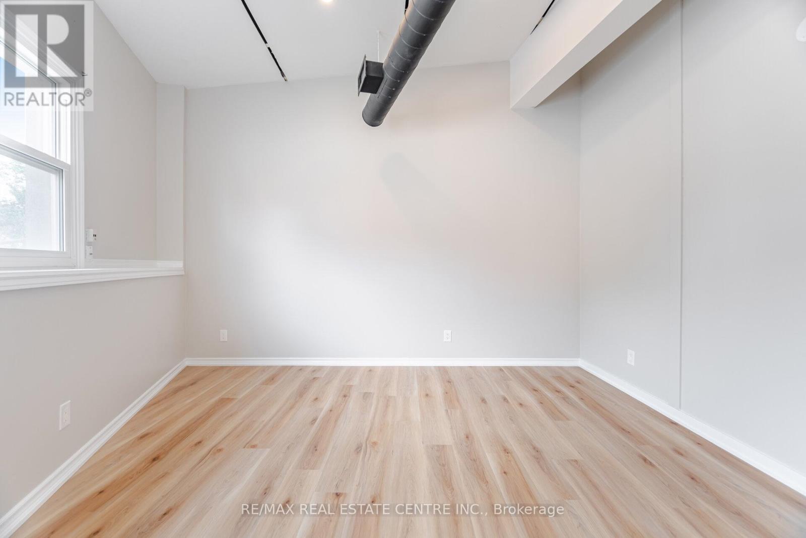 1 Ontario Street, Guelph (St. Patrick's Ward), Ontario  N1E 3A9 - Photo 30 - X12343474