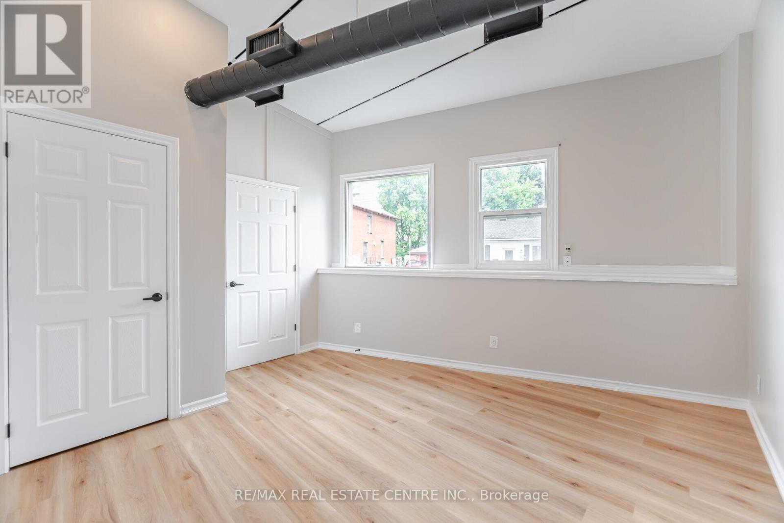 1 Ontario Street, Guelph (St. Patrick's Ward), Ontario  N1E 3A9 - Photo 31 - X12343474