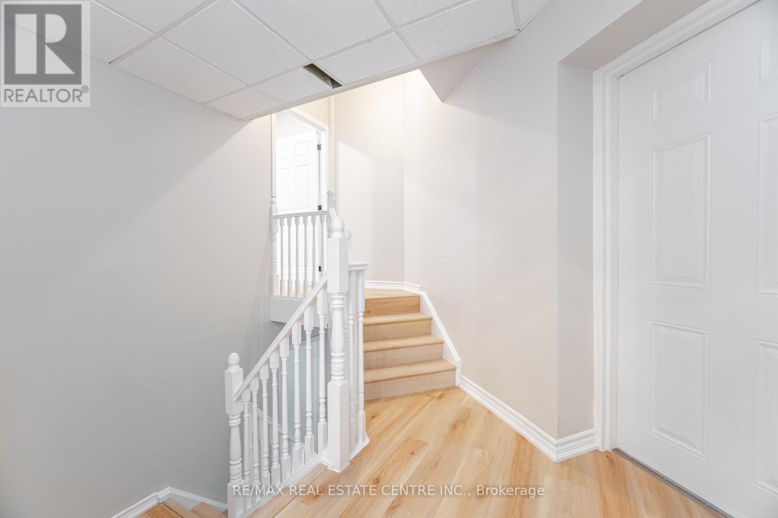 1 Ontario Street, Guelph (St. Patrick's Ward), Ontario  N1E 3A9 - Photo 35 - X12343474