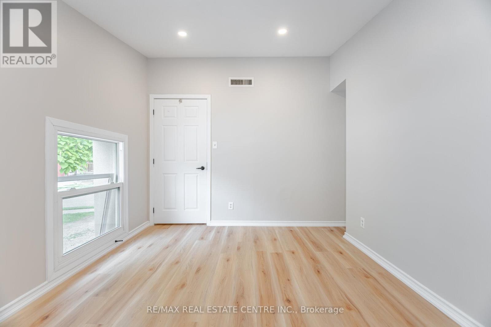 1 Ontario Street, Guelph (St. Patrick's Ward), Ontario  N1E 3A9 - Photo 37 - X12343474